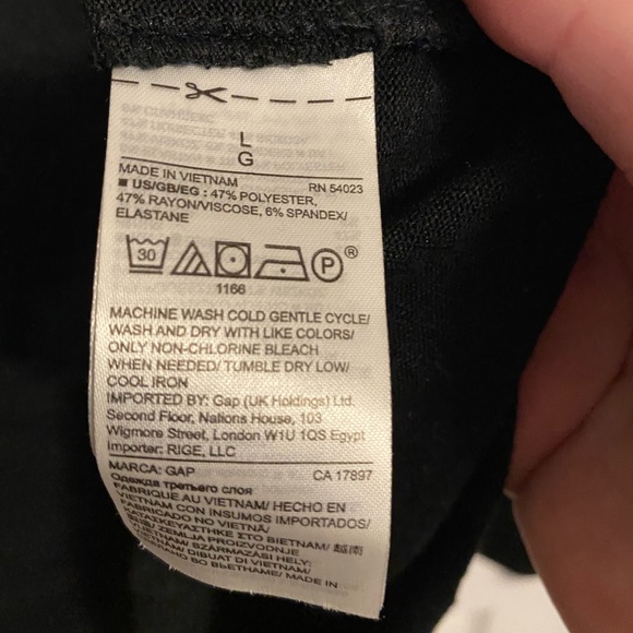 Cozy black lace up sweater from Gap - Picture 4 of 4